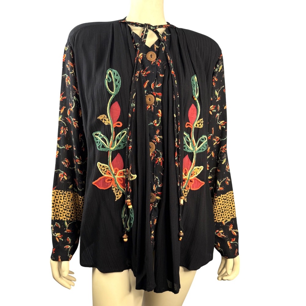Carole Little Blouse Womens 8 Black Floral Embroidered Rayon Button Up Lagenlook